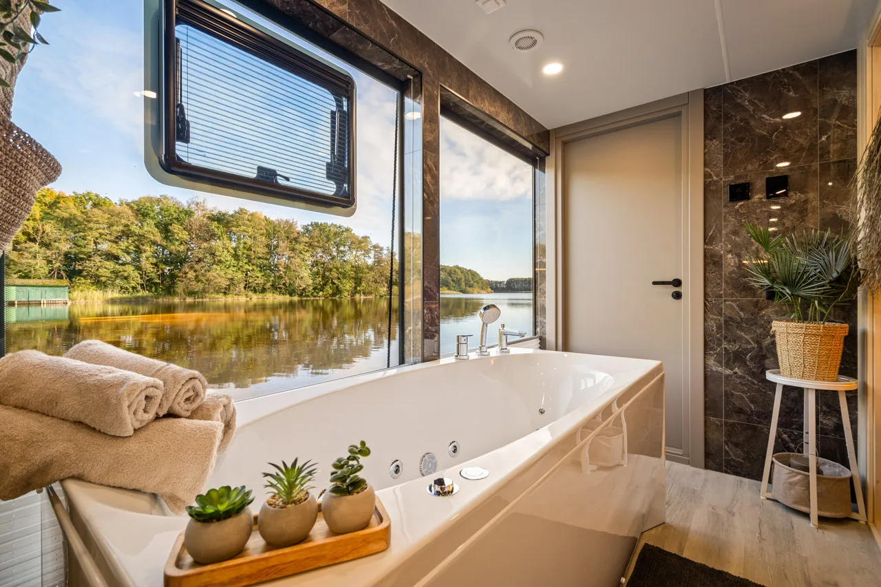 5 Sterne plus Ferienwohnung mit Blick auf den See | Lake Suite