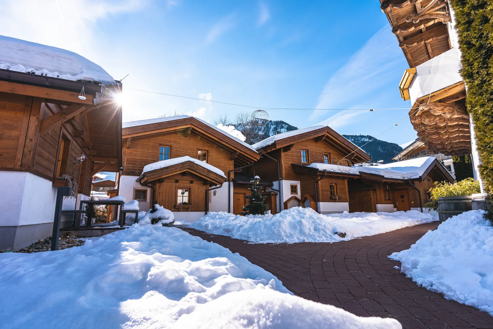 Dorfchalets - Chalet Berta inkl. Tauern Spa Therme Eintritt & Sommerkarte
