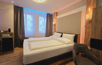Elegance  Lux Living 212