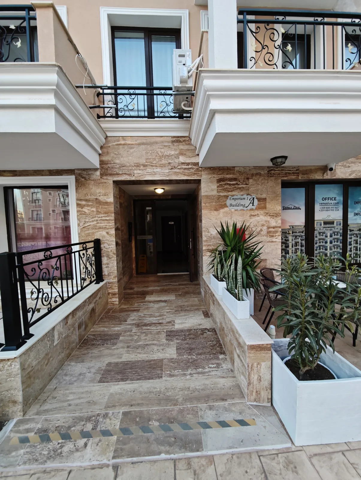 neues Apartment mit Meerblick und Balkon
