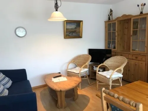 Monteur-/ Ferienwohnung EG rechts