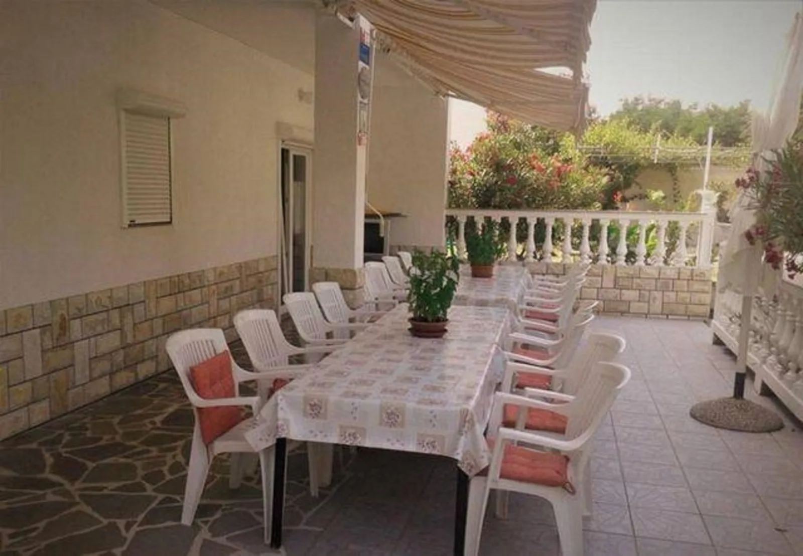 Mile Ferienhaus excellent location close to Rab