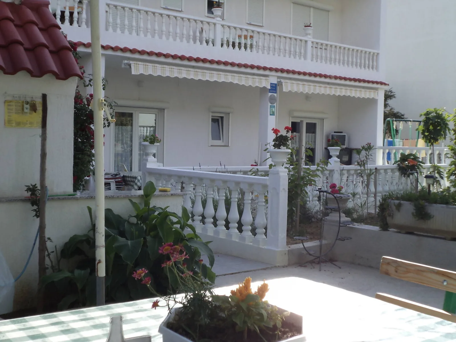 Mile Ferienhaus excellent location close to Rab