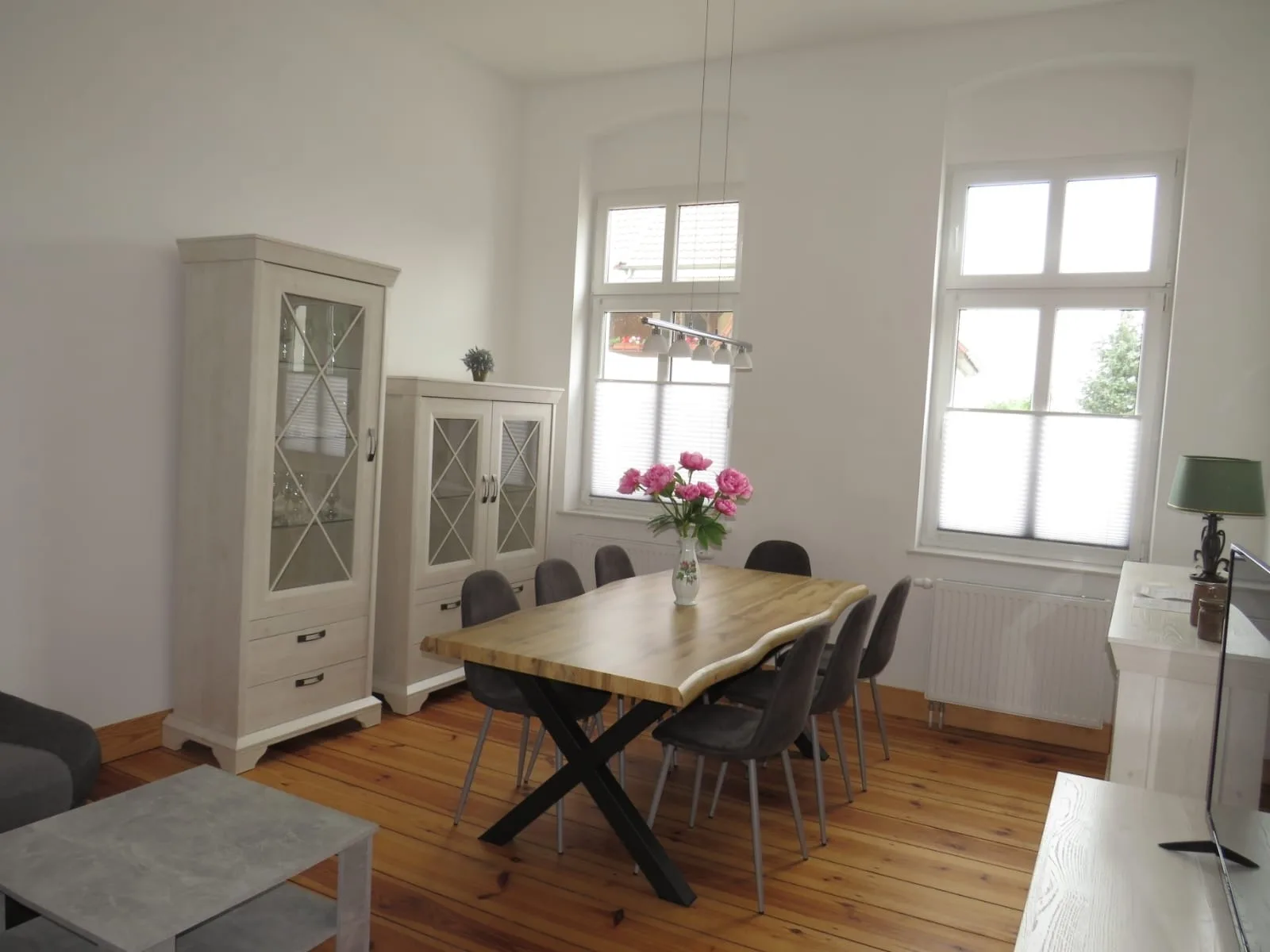 Alt-Berliner Schwanenhof Ferienwohnung EG links