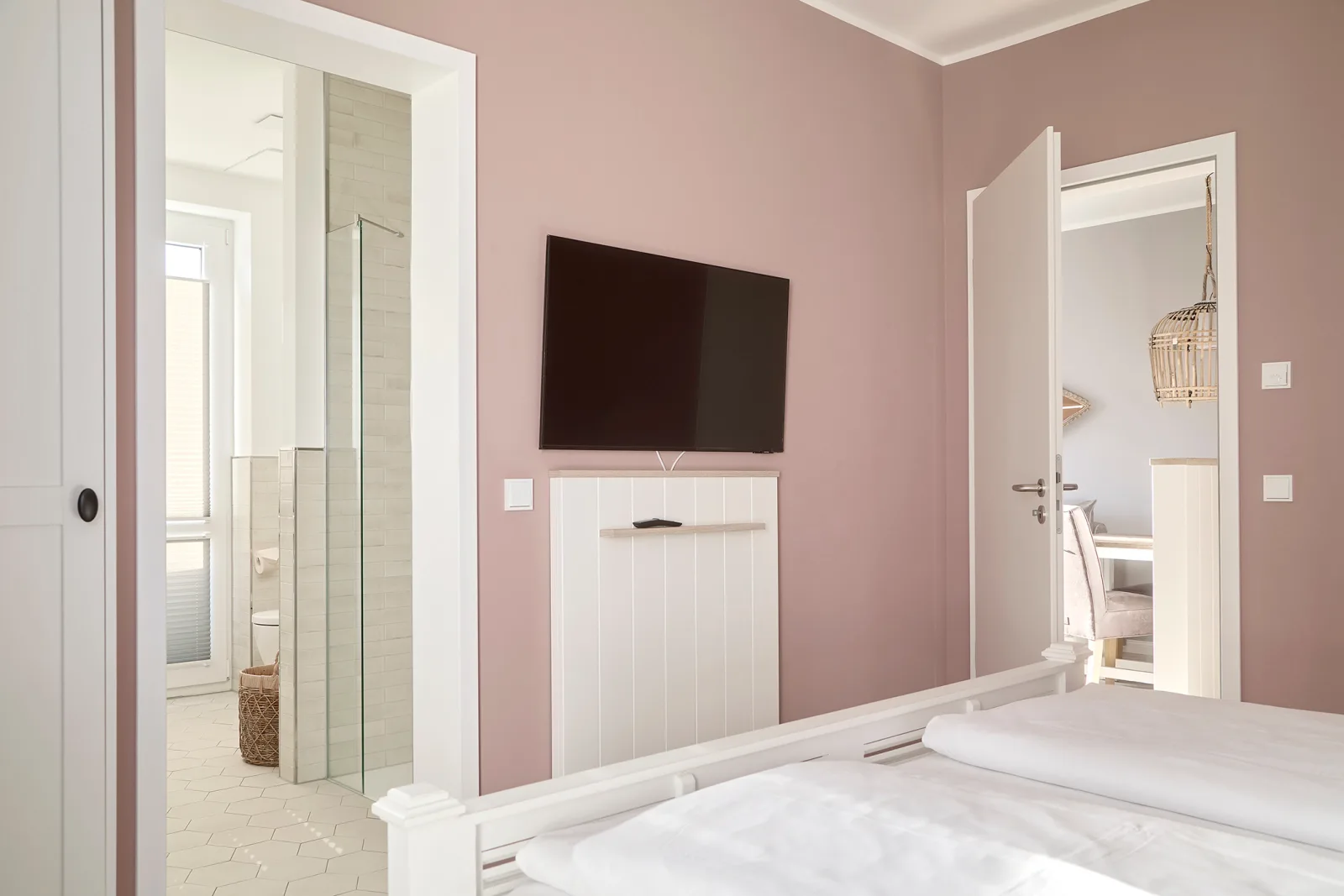 Deluxe One Bedroom