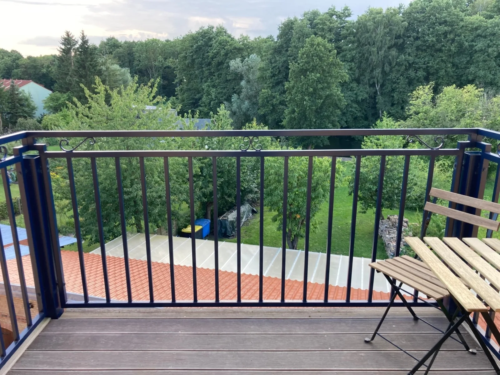 Alt-Berliner Schwanenhof Ferienwohnung DG links