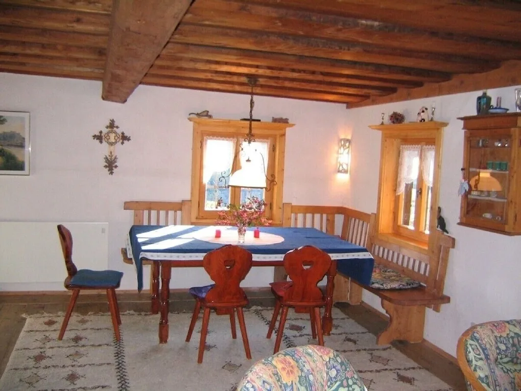 Romantisches Bauernhaus Höhe für 6+1 Erw. + 2 Kinder