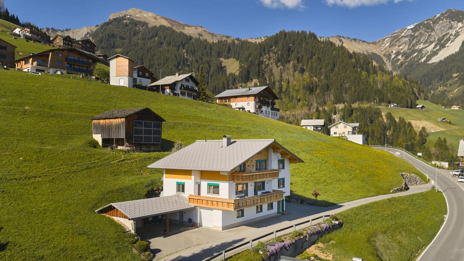 Großes Bergapartment · 4 SZ · Balkon & Aussicht