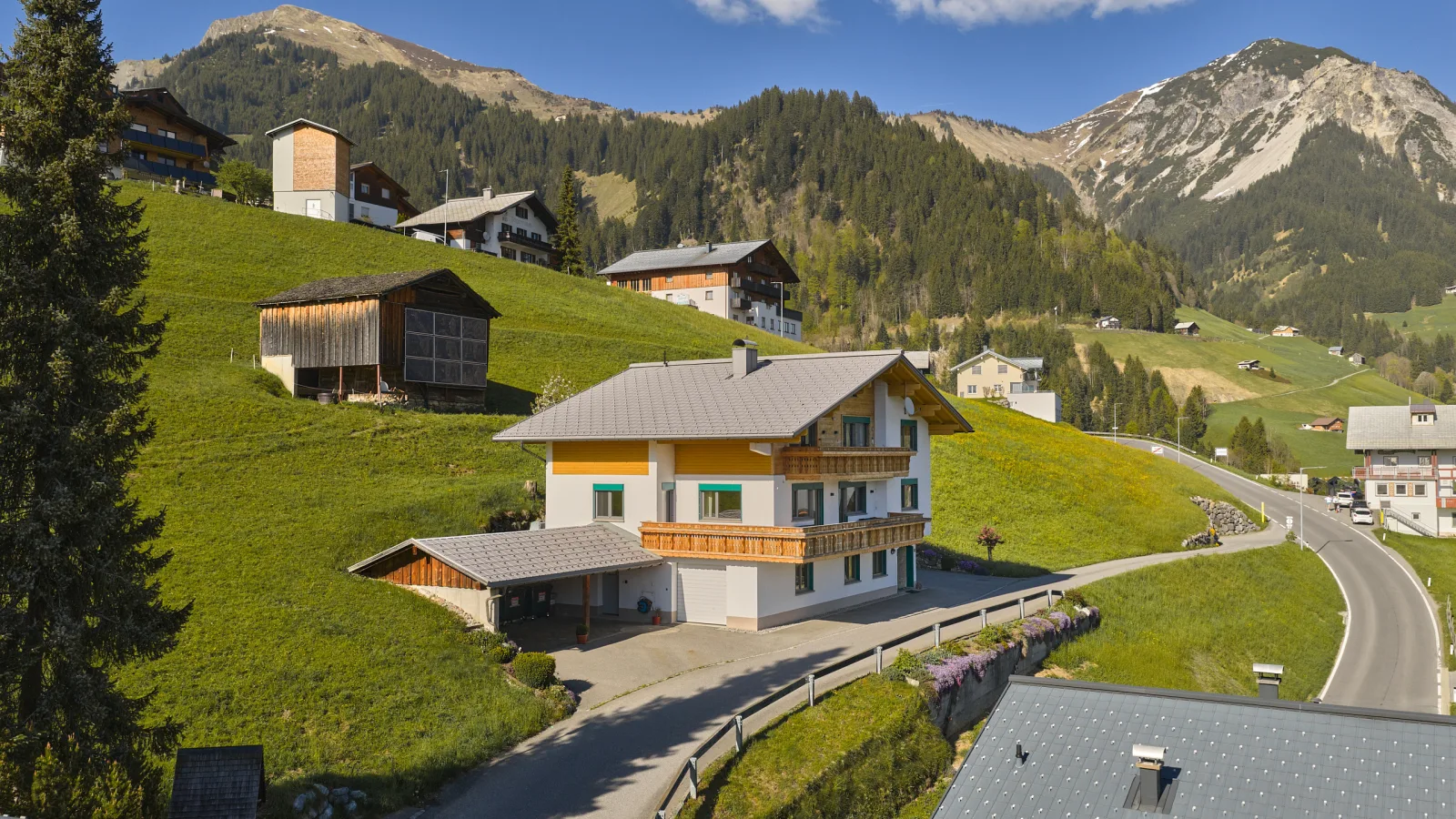 Großes Bergapartment · 4 SZ · Balkon & Aussicht