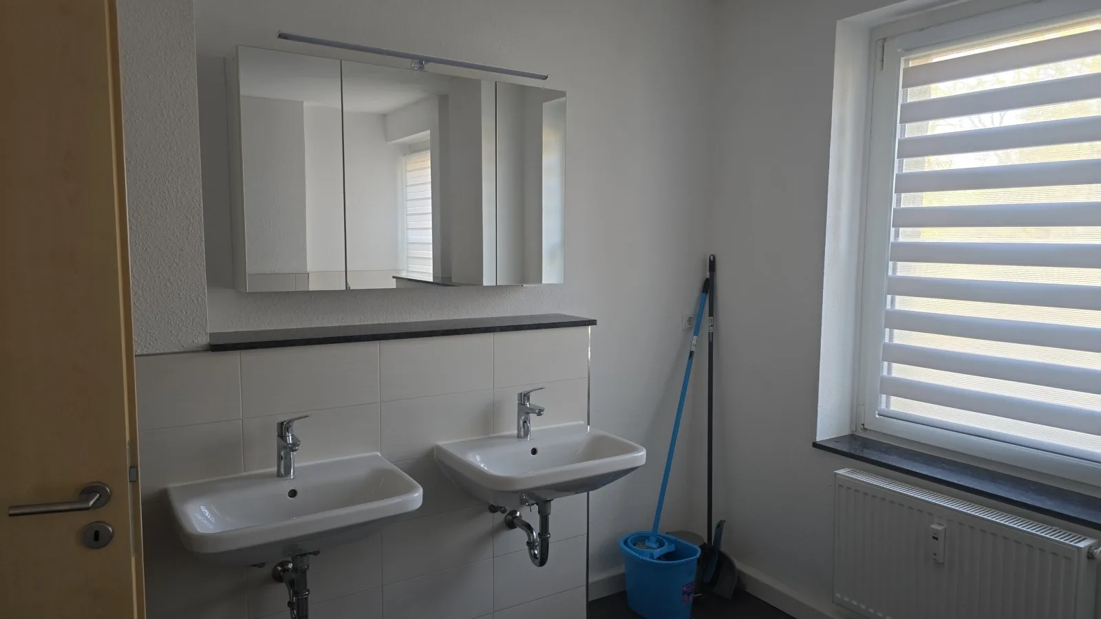 Schöne Vollausgestattete Monteurs- Gästewohnung nähe Raffinerie Leuna  und Geiseltalsee / 0305