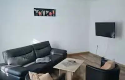 Schöne Vollausgestattete Monteurs- Gästewohnung nähe Raffinerie Leuna  und Geiseltalsee / 0305