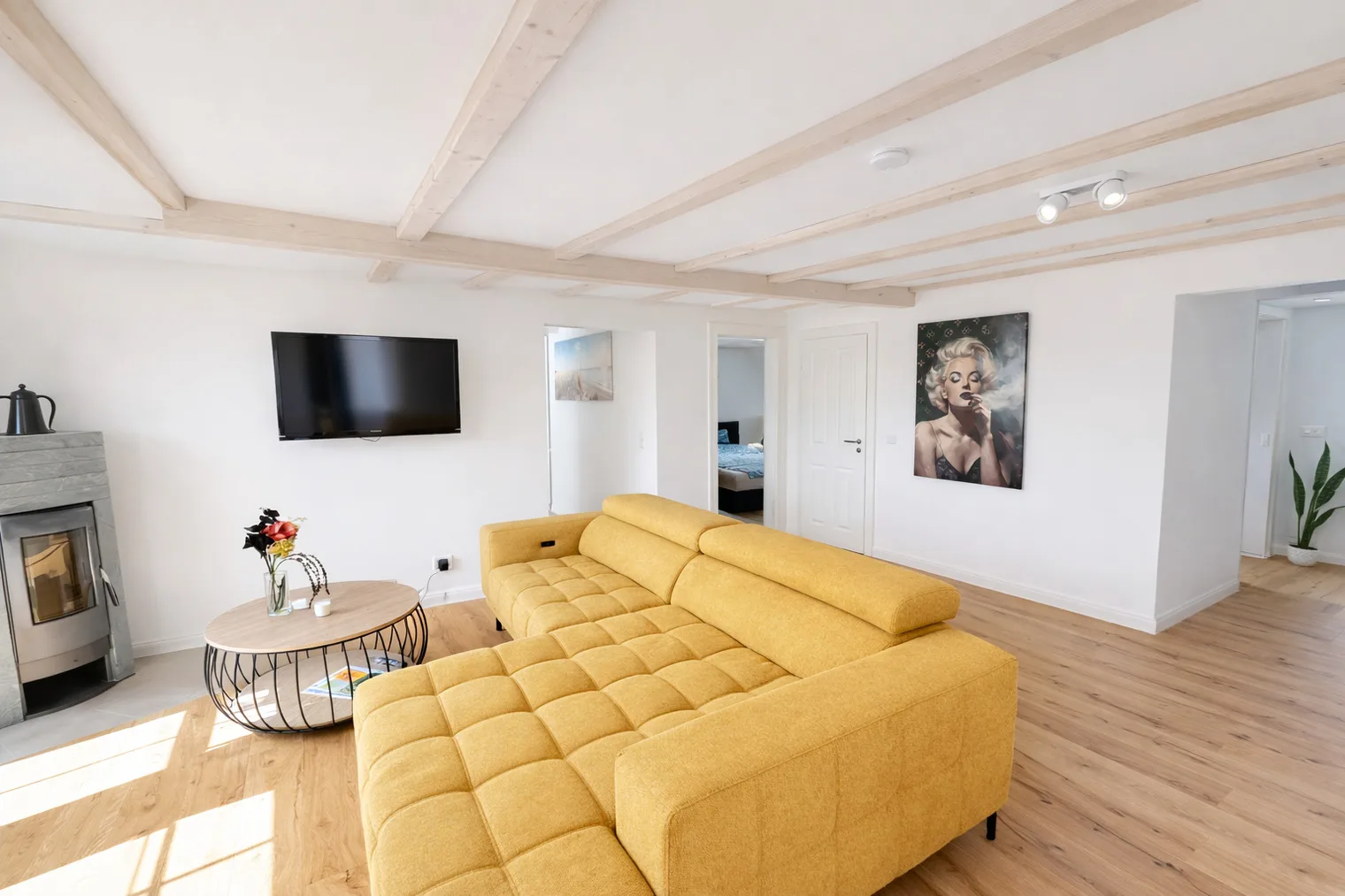 Ferienhaus"Huus an`t Diek" Luxus in Deichnähe mit Pool, Nähe Norddeich