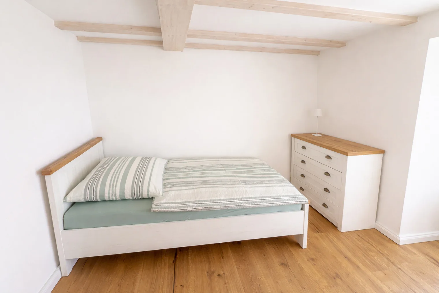 Ferienhaus"Huus an`t Diek" Luxus in Deichnähe mit Pool, Nähe Norddeich