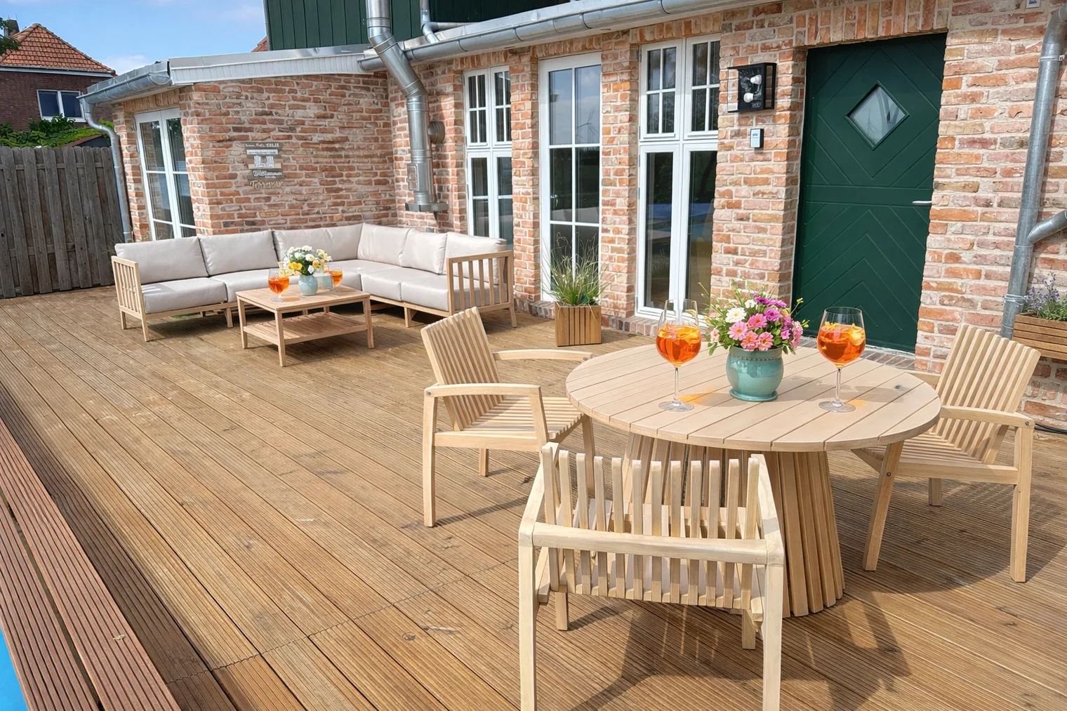 Ferienhaus"Huus an`t Diek" Luxus in Deichnähe mit Pool, Nähe Norddeich
