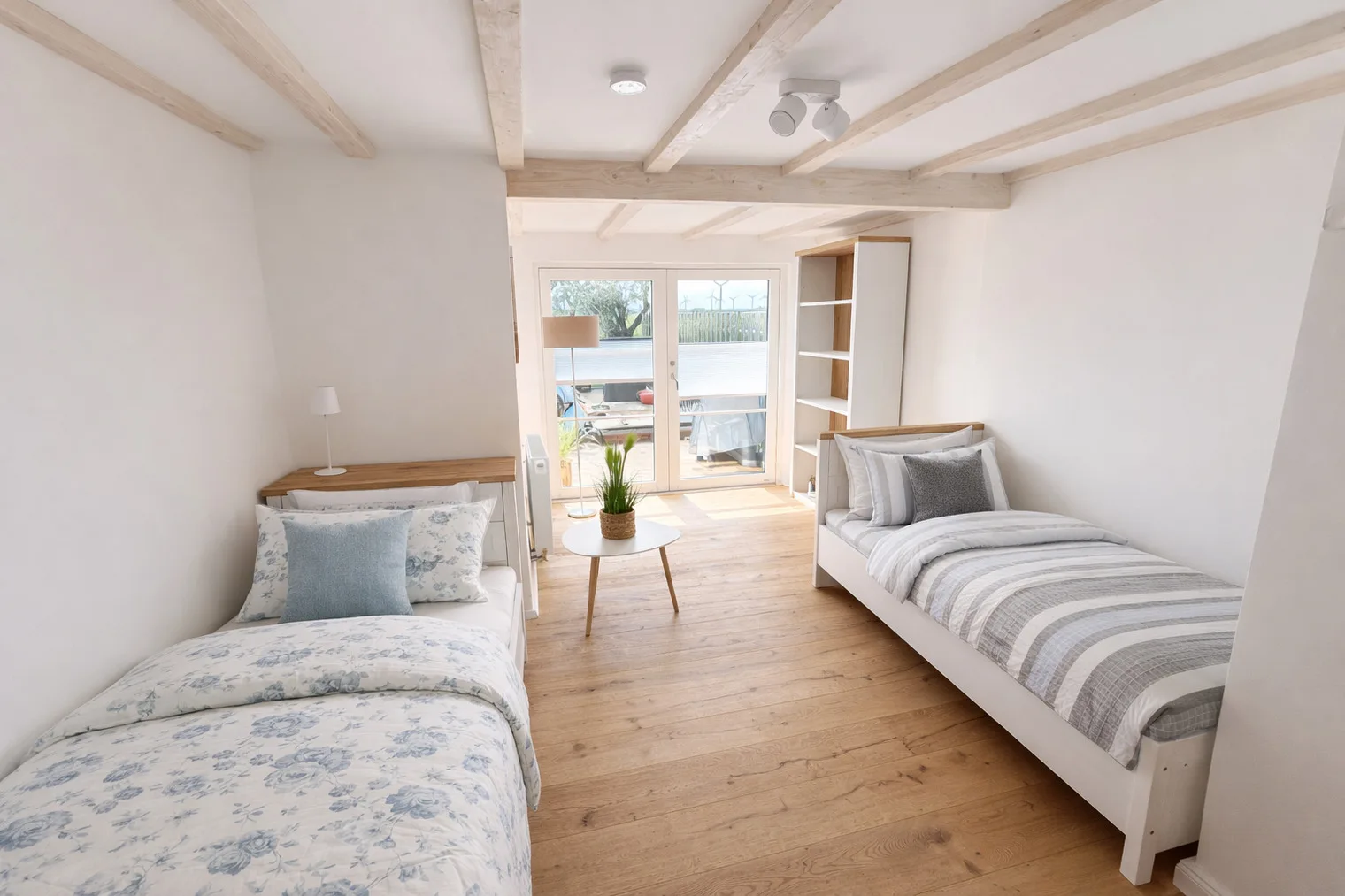 Ferienhaus"Huus an`t Diek" Luxus in Deichnähe mit Pool, Nähe Norddeich