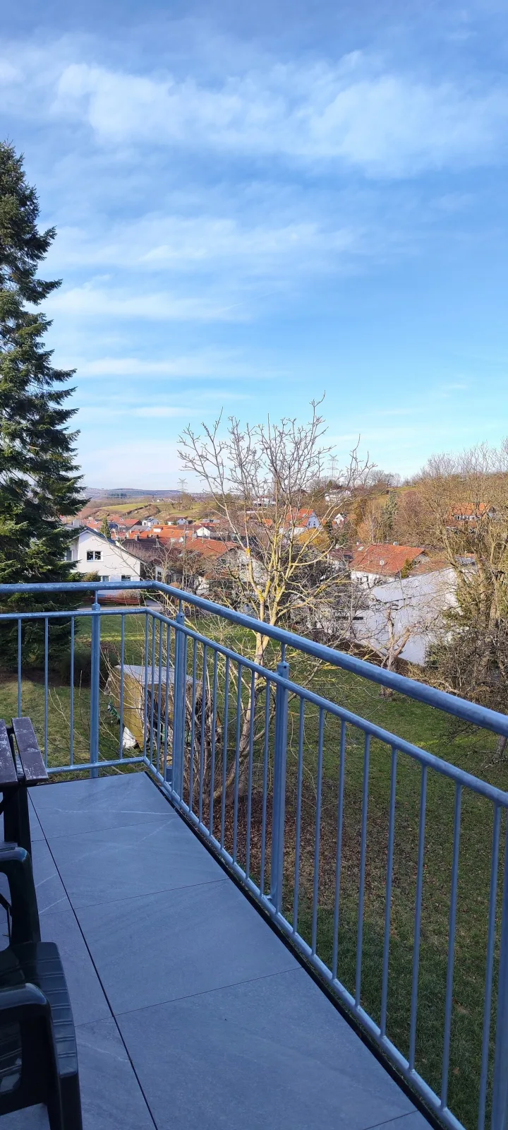 Doppel-/Zweibettzimmer mit Balkon