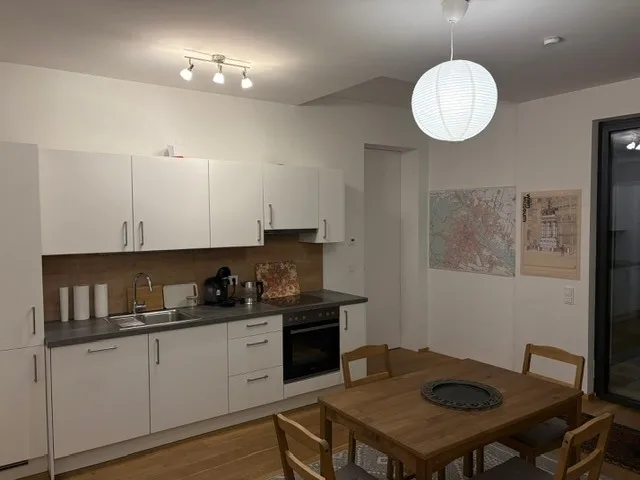Erdgeschosswohnung mit Garage und Innenhof - westliches Wien