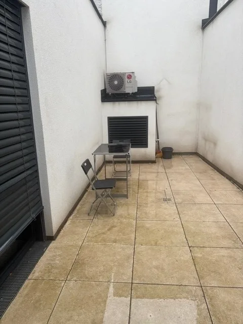 Erdgeschosswohnung mit Garage und Innenhof - westliches Wien