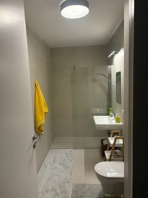 Erdgeschosswohnung mit Garage und Innenhof - westliches Wien