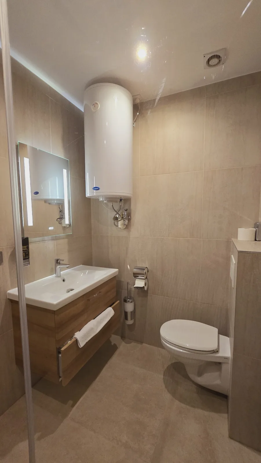 Elegance  Lux Living 214