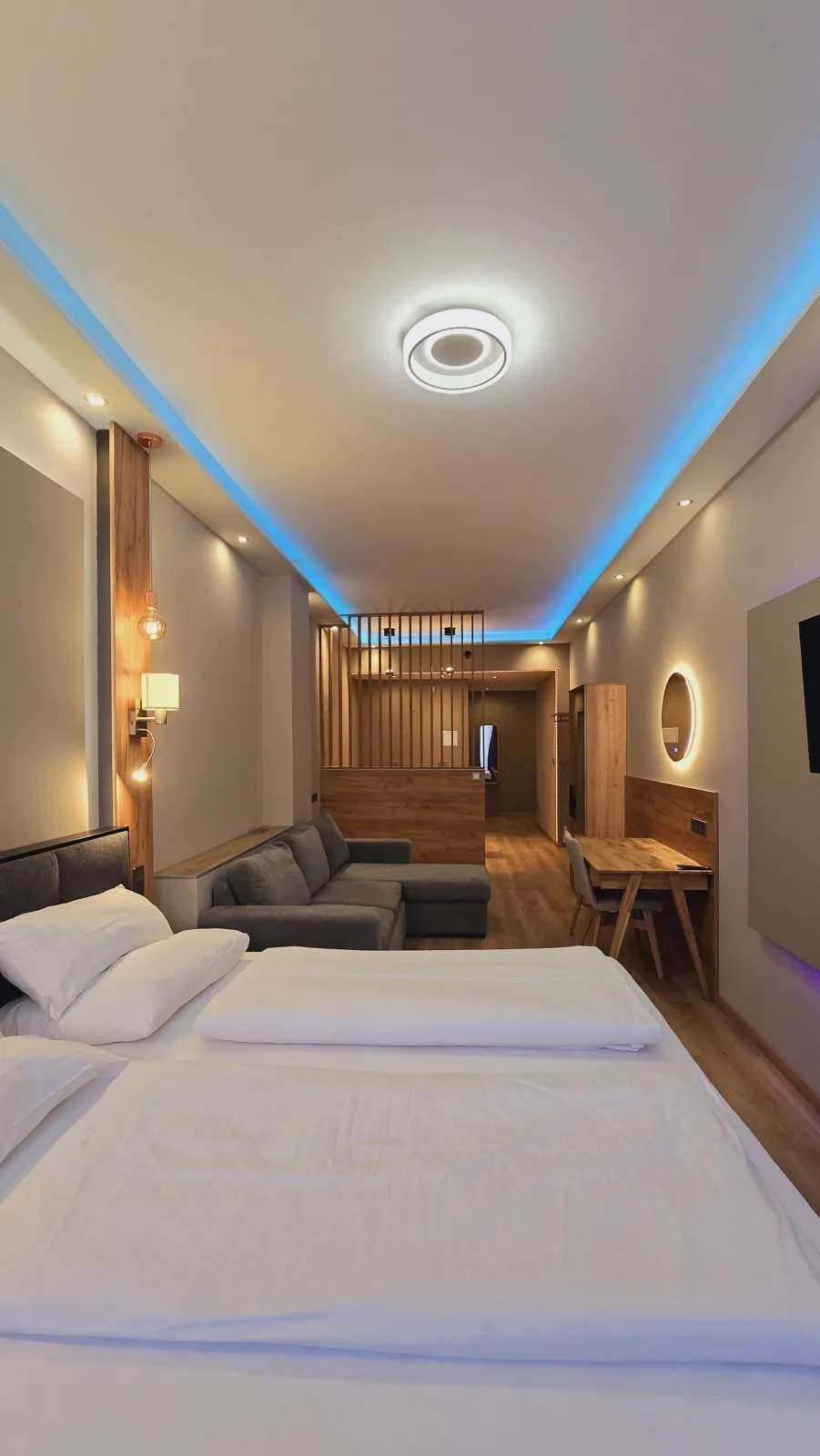 Elegance  Lux Living 214