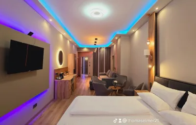 Elegance  Lux Living 206