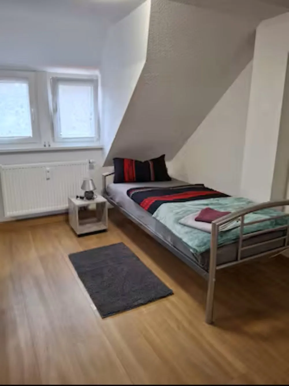 Schöne Vollausgestattete Monteurs- Gästewohnung nähe Raffinerie Leuna und Geiseltalsee / 0307