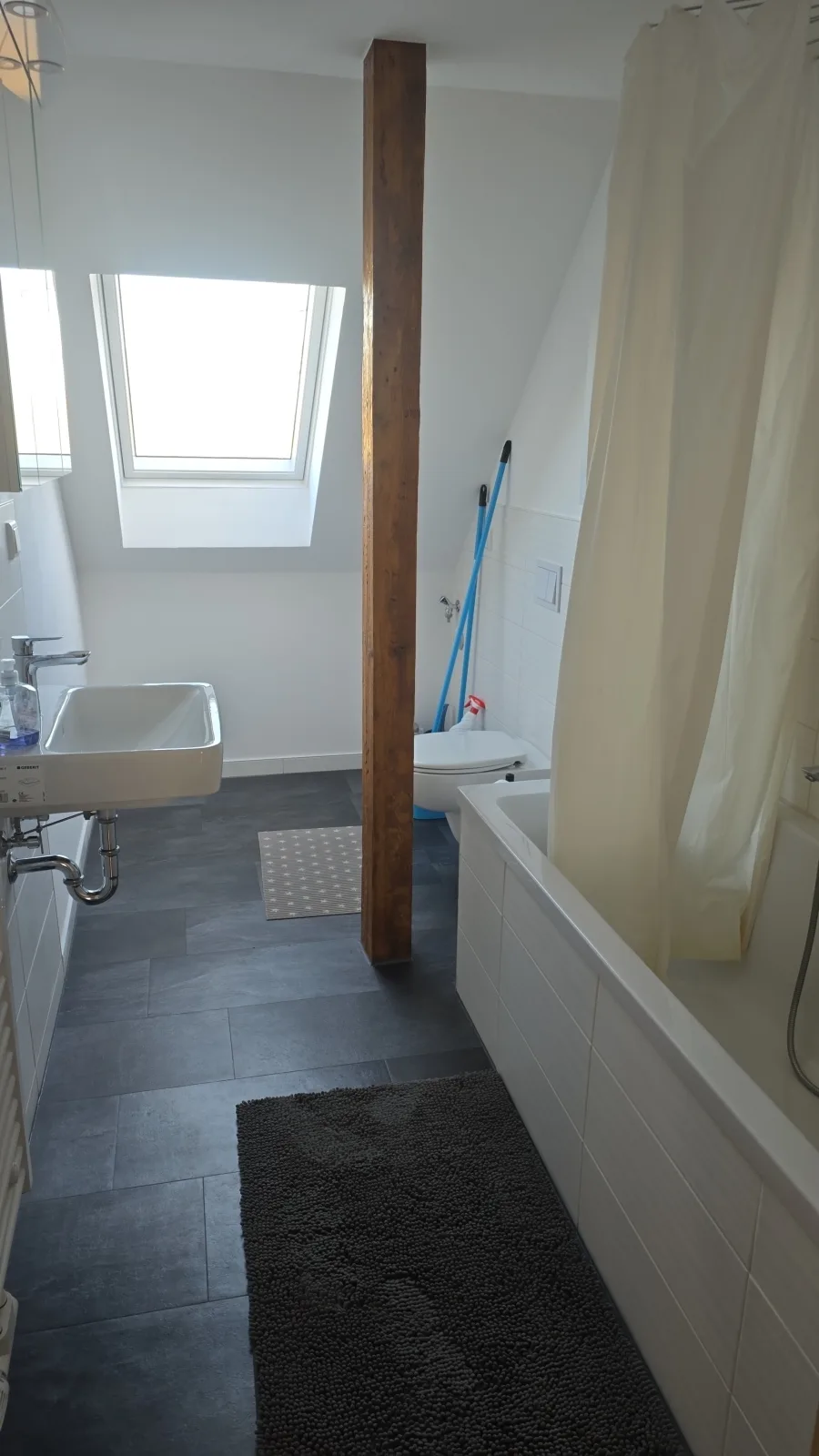 Schöne Vollausgestattete Monteurs- Gästewohnung nähe Raffinerie Leuna und Geiseltalsee / 0308