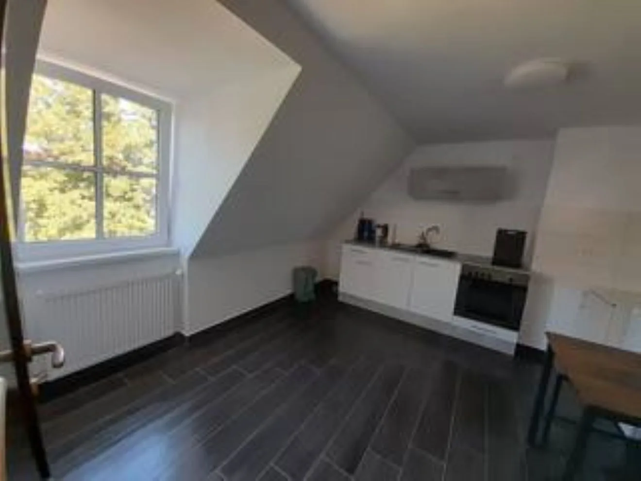 Schöne Vollausgestattete Monteurs- Gästewohnung in der Gartenstadt Leuna und nähe Geiseltalsee / 2210
