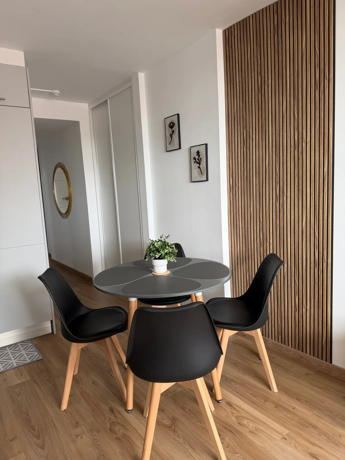 Sonnige Ferienwohnung mit Meersicht in Top-Lage