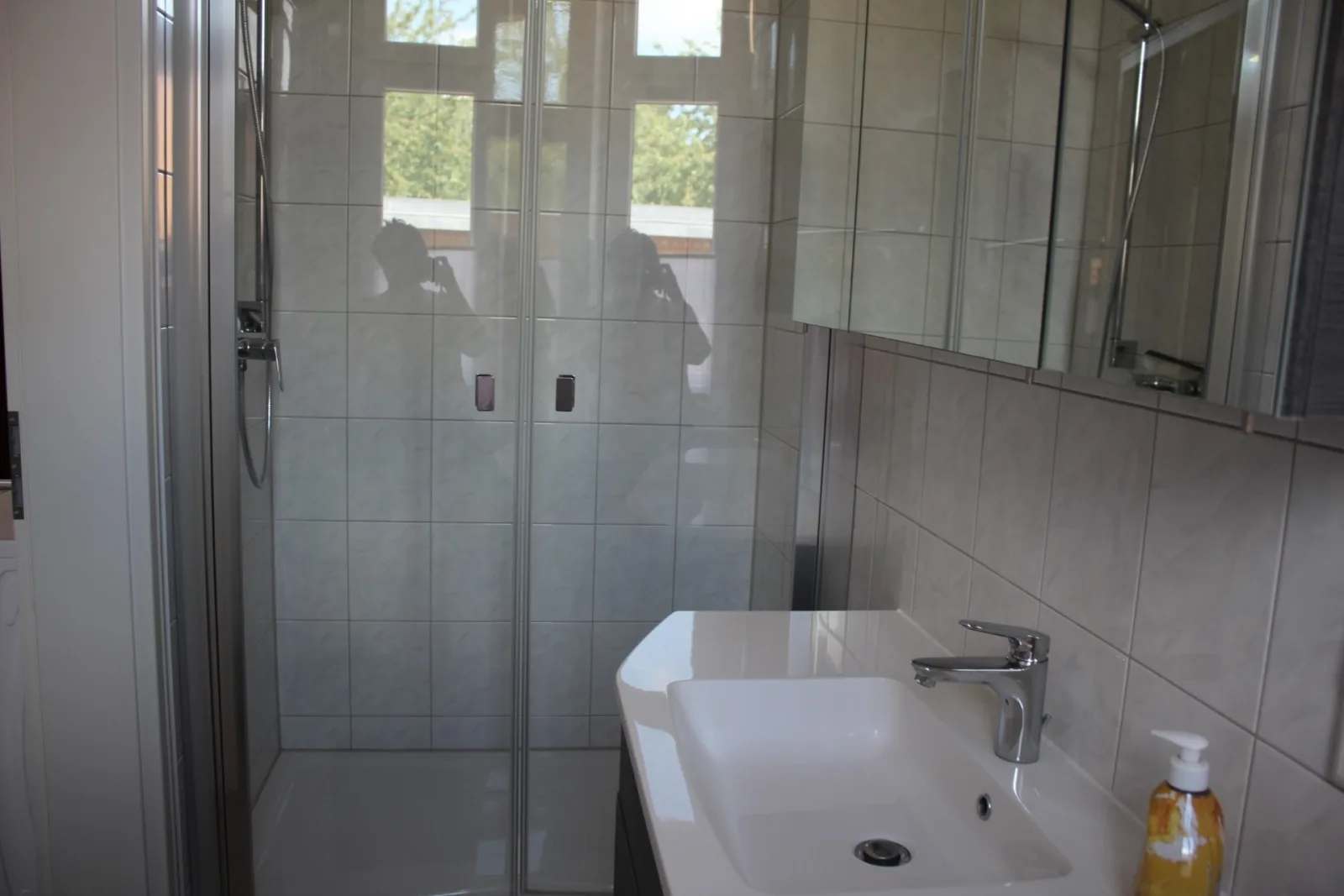 Alt-Berliner Schwanenhof Ferienwohnung EG rechts