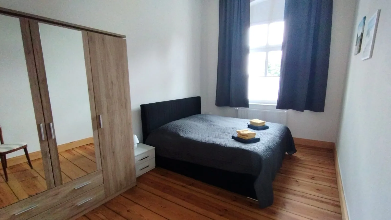 Alt-Berliner Schwanenhof Ferienwohnung EG rechts