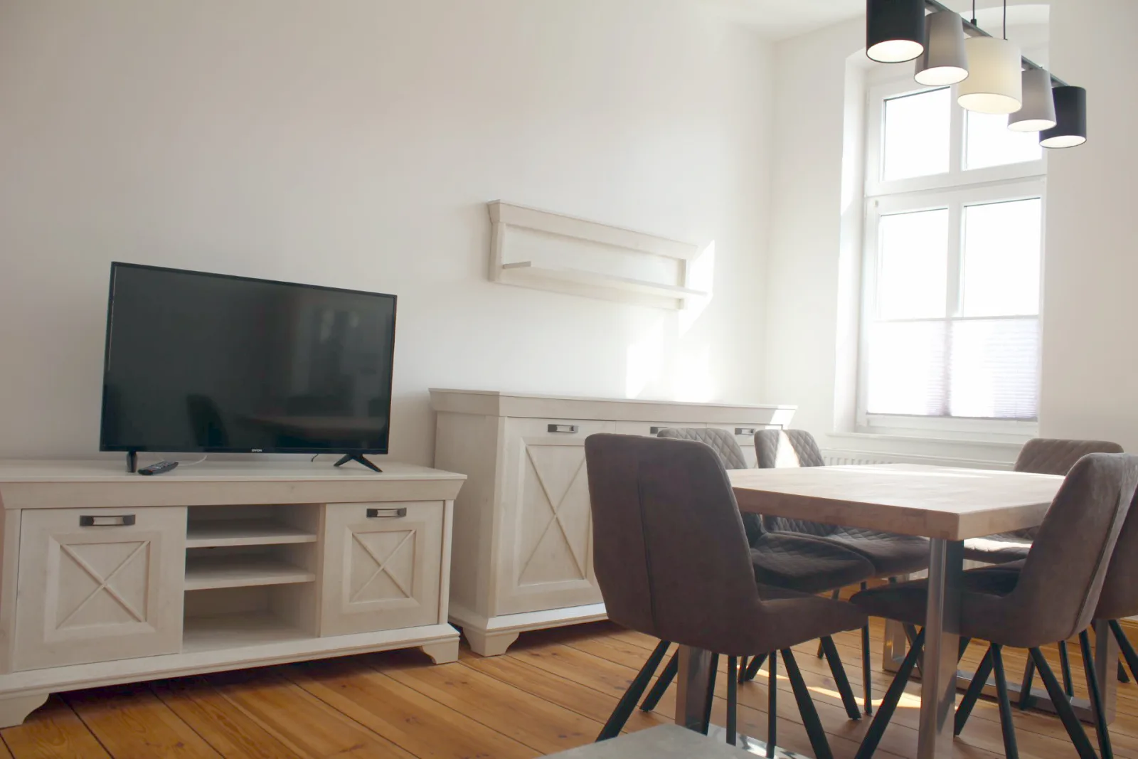 Alt-Berliner Schwanenhof Ferienwohnung OG rechts