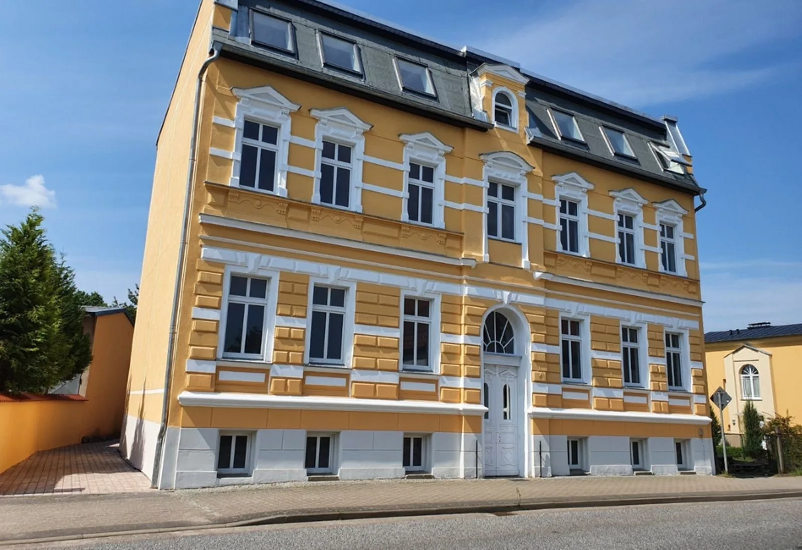 Alt-Berliner Schwanenhof Ferienwohnung OG rechts