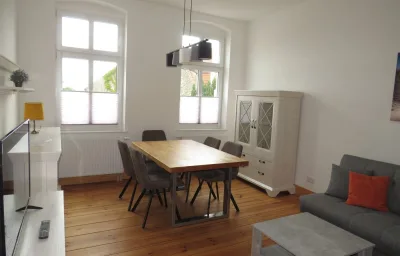 Alt-Berliner Schwanenhof Ferienwohnung OG rechts