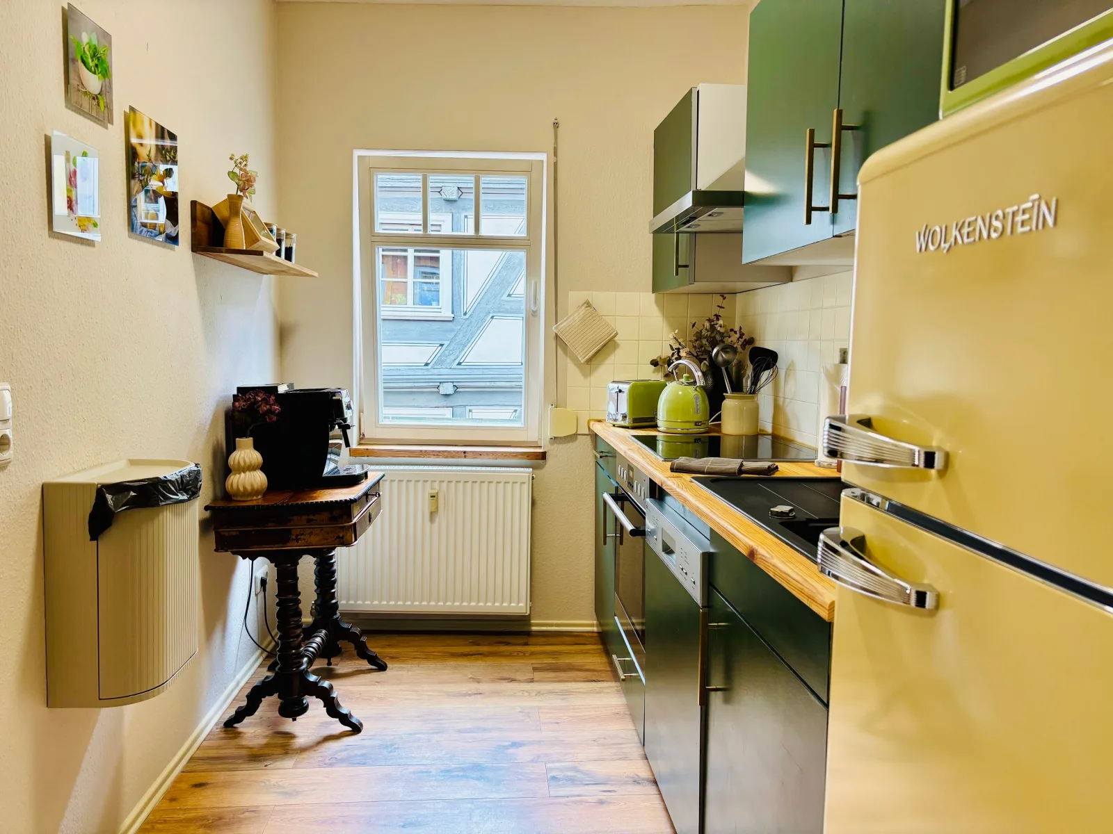 AyCatcherHomes - Chiron | Old Town | 2BR | 4 Guests