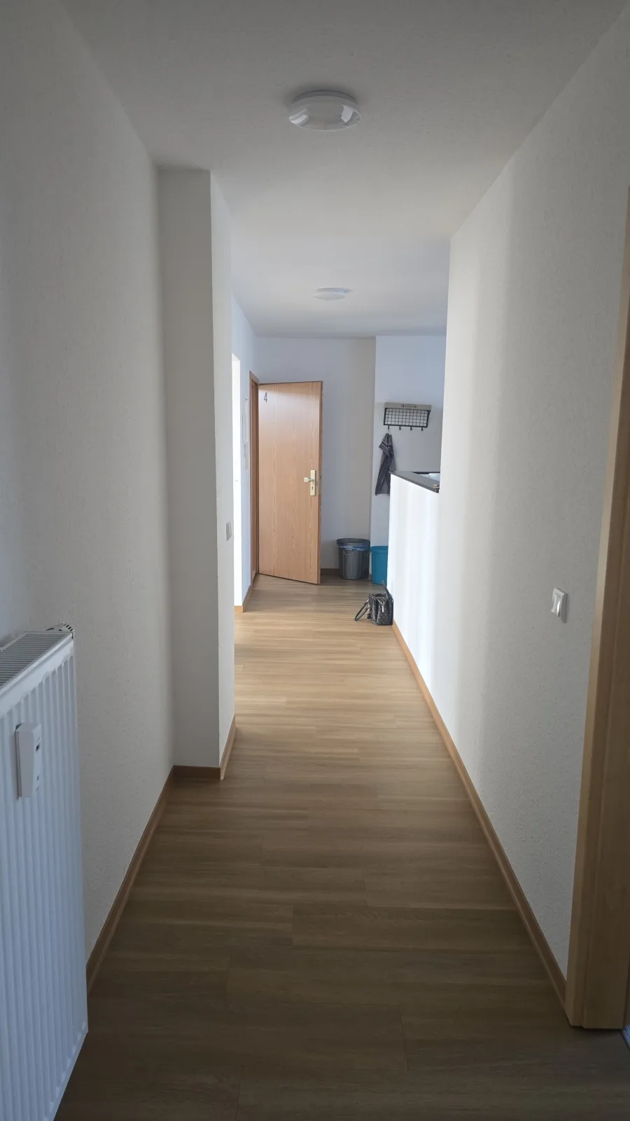 Schöne Vollausgestattete Monteurs- Gästewohnung nähe Raffinerie Leuna und Geiseltalsee / 0304