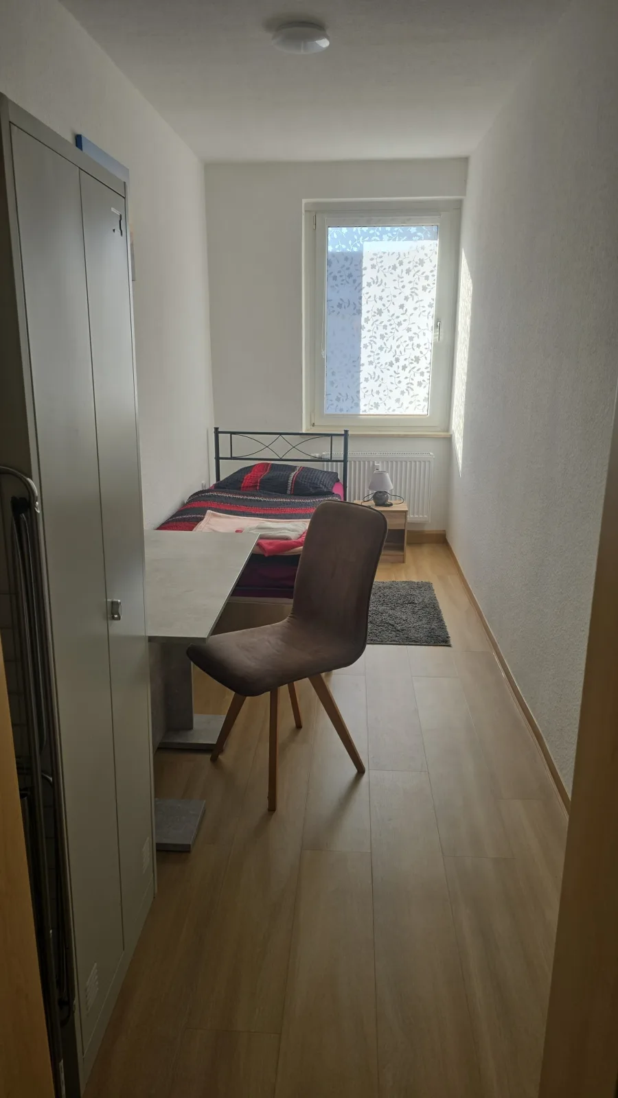 Schöne Vollausgestattete Monteurs- Gästewohnung nähe Raffinerie Leuna und Geiseltalsee / 0304