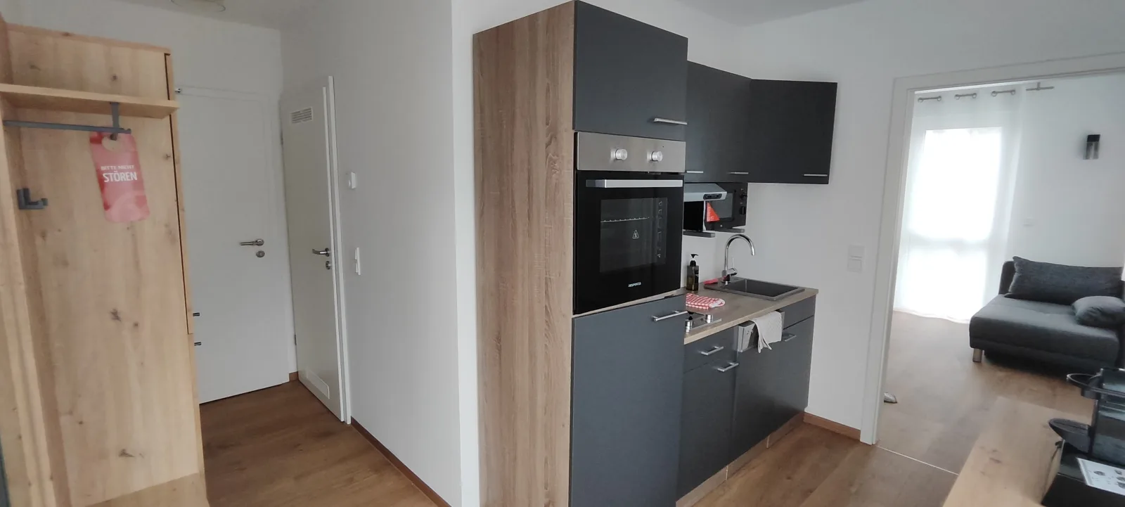 Doppel-/Zweibettzimmer mit Küche und großem Wintergarten