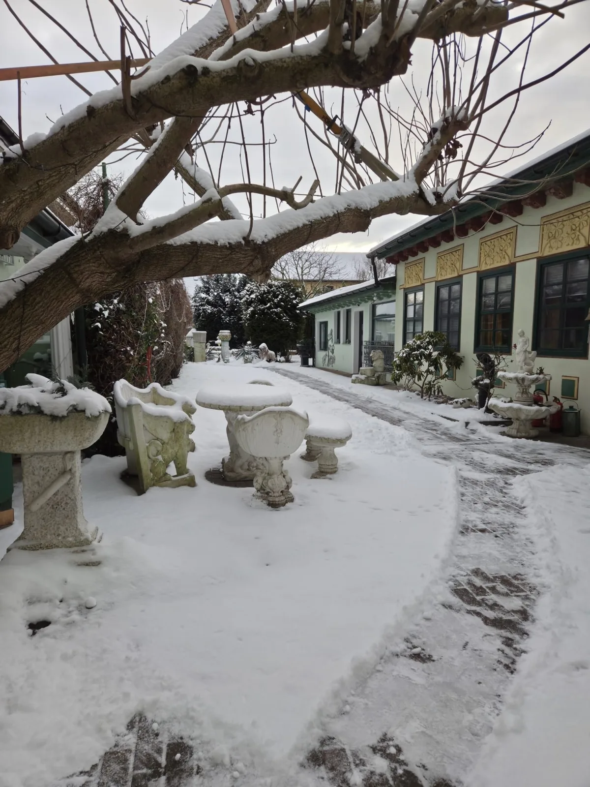 Ferienhof Pommerngreif -Große Wohnung , familiär, mit Poolnutzung und Grillmöglichkeit