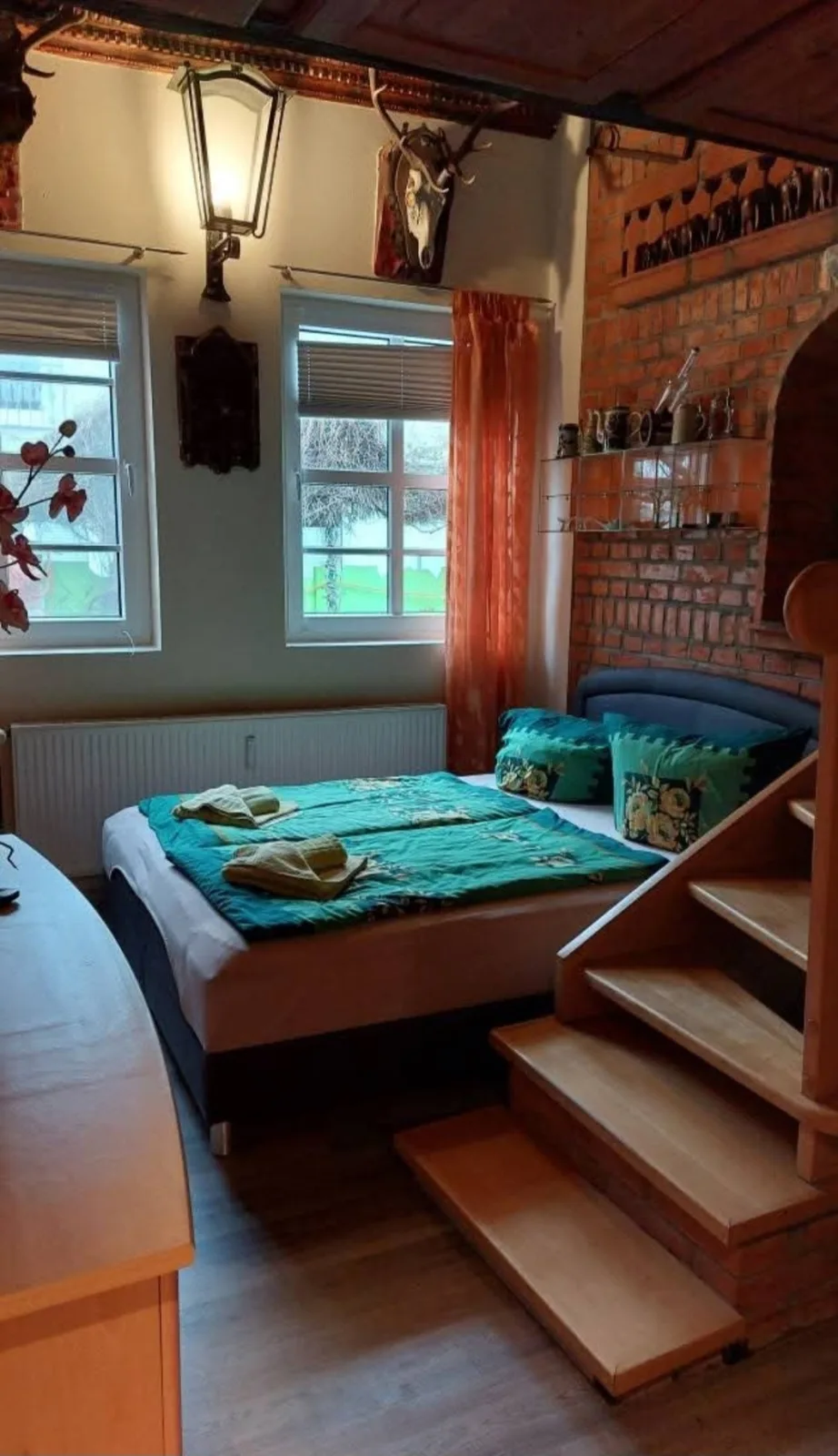 Ferienhof Pommerngreif -Große Wohnung , familiär, mit Poolnutzung und Grillmöglichkeit