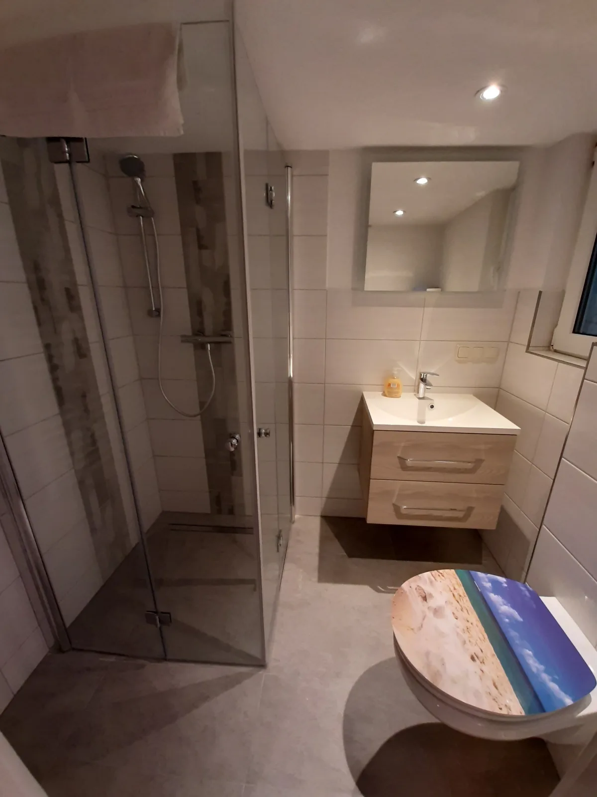 Ferienhof Pommerngreif -Große Wohnung , familiär, mit Poolnutzung und Grillmöglichkeit