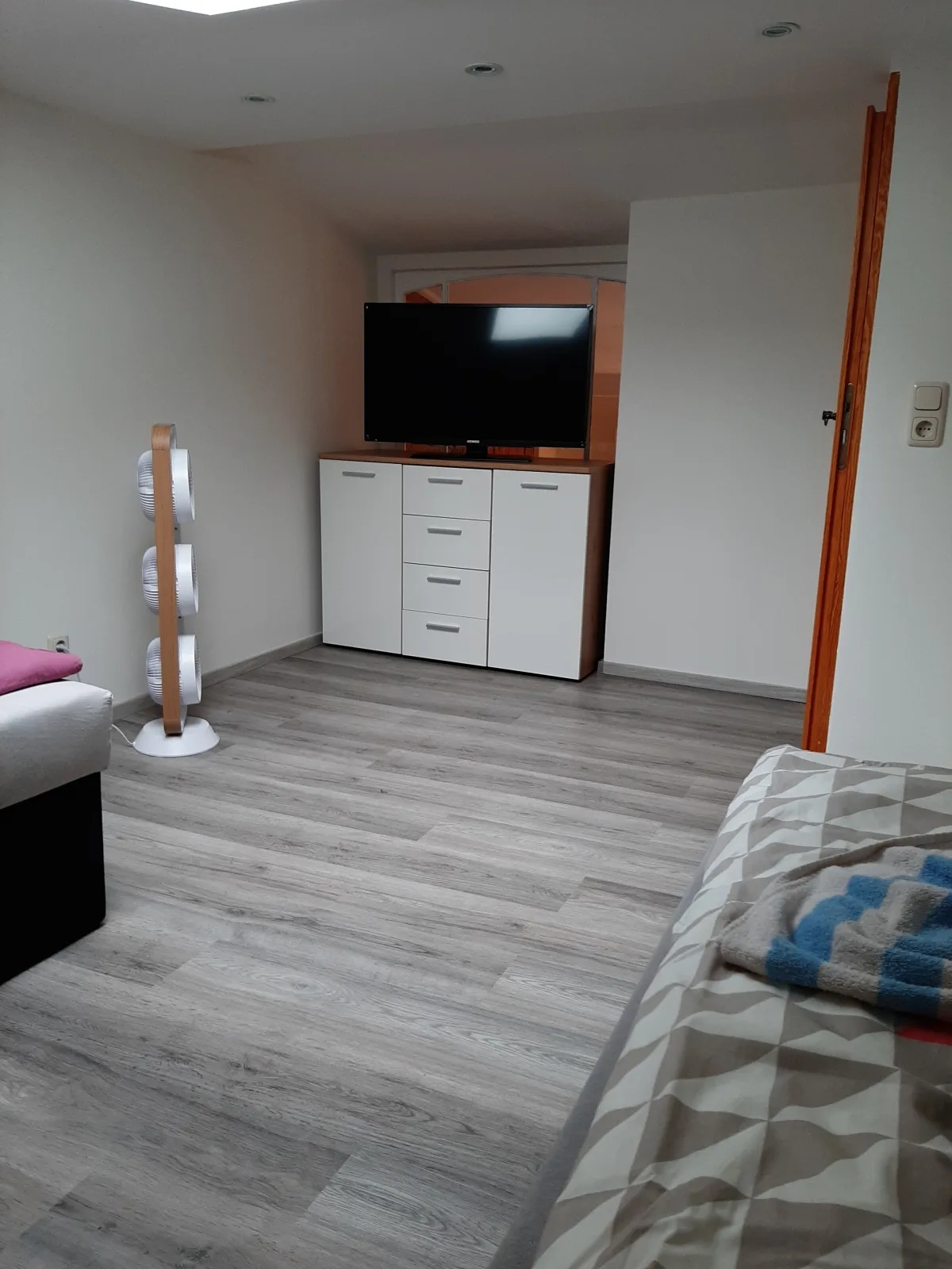 Ferienhof Pommerngreif -Große Wohnung , familiär, mit Poolnutzung und Grillmöglichkeit