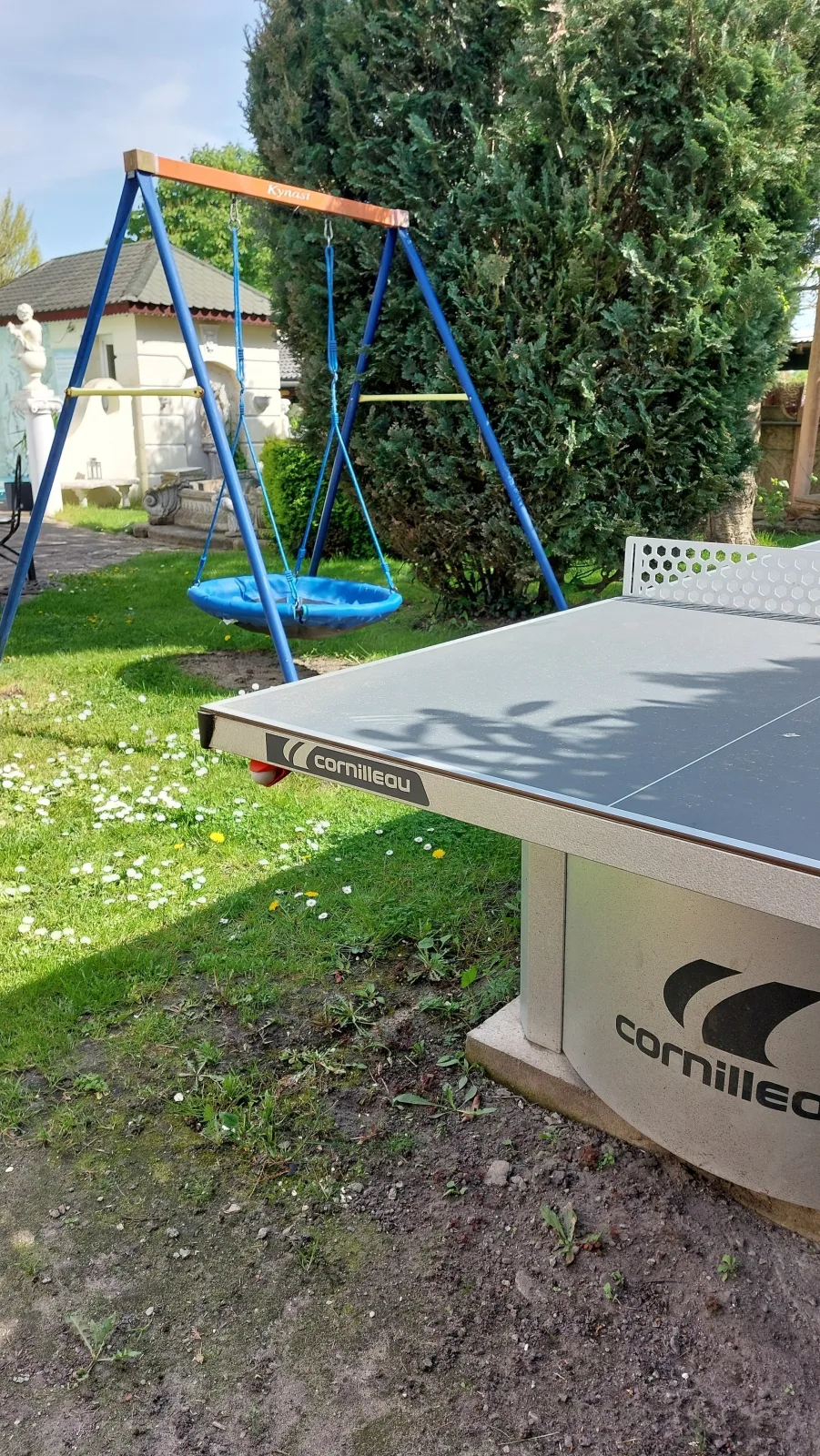 Ferienhof Pommerngreif -Große Wohnung , familiär, mit Poolnutzung und Grillmöglichkeit