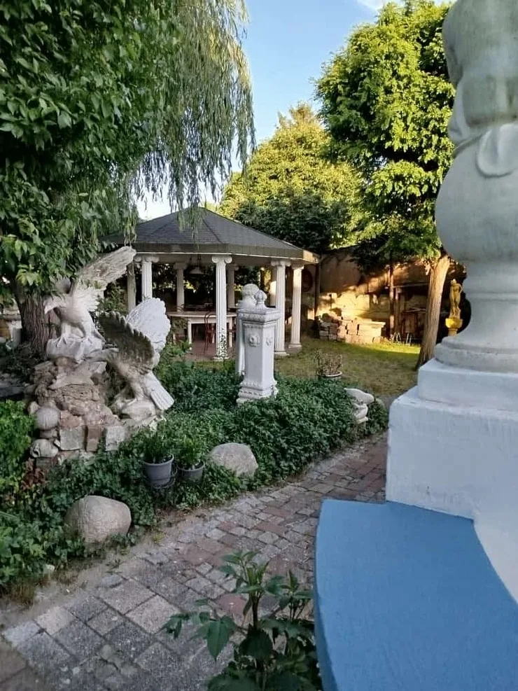 Ferienhof Pommerngreif -Große Wohnung , familiär, mit Poolnutzung und Grillmöglichkeit