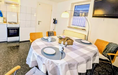 Ferienwohnung Kassel Kiwi Parkplatz Küche 1- 4 Personen EG Modern