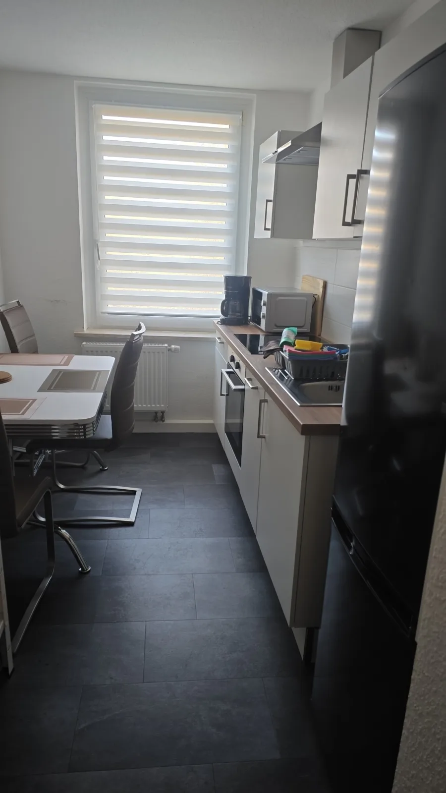 Schöne Vollausgestattete Monteurs- Gästewohnung nähe Raffinerie Leuna und Geiseltalsee / 0306