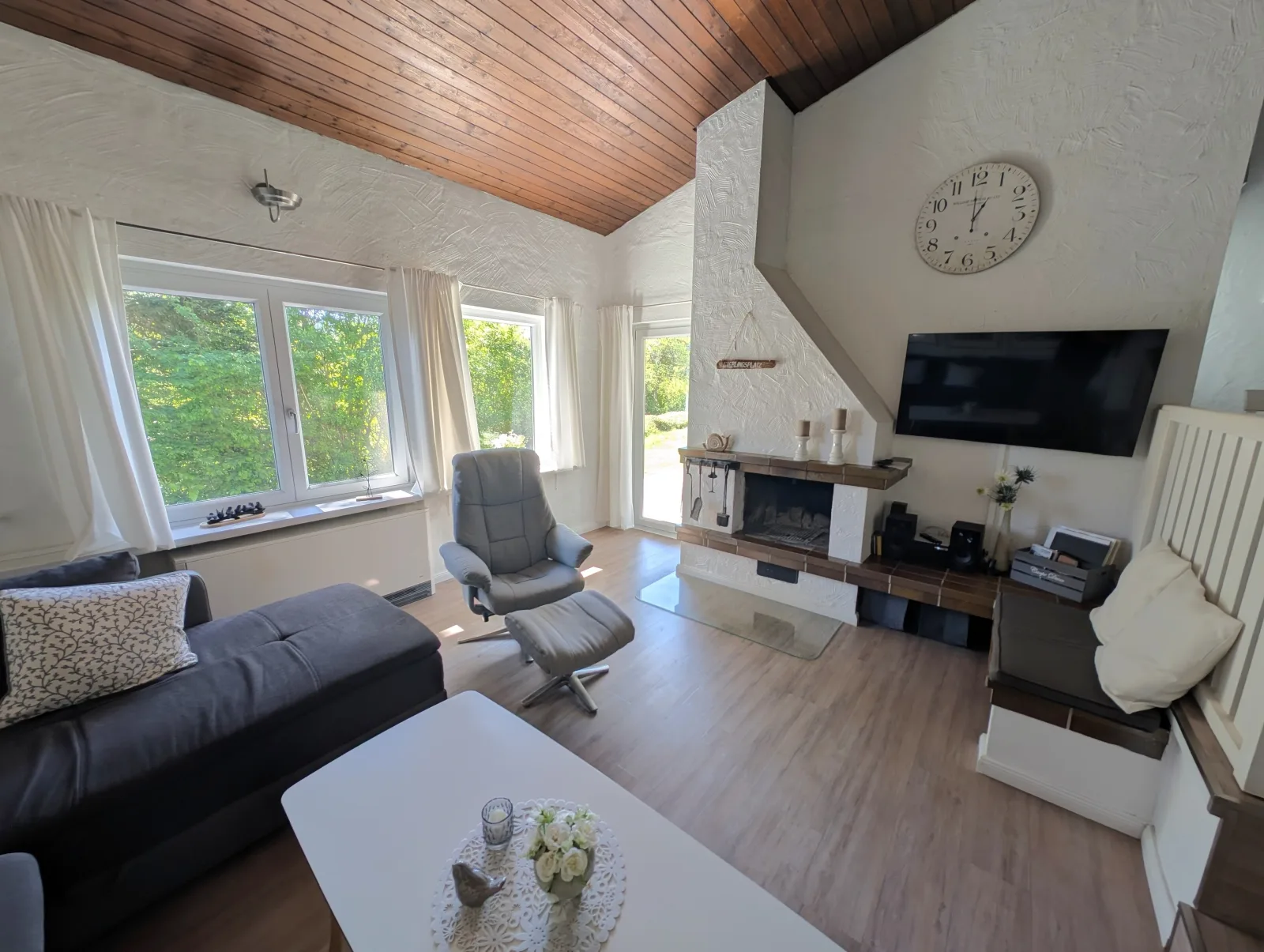 Ferienhaus Eifelurlaub - Landhaus am Stausee Bitburg
