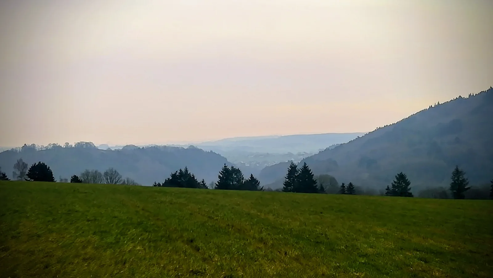 Ferienhaus Eifelurlaub - Landhaus am Stausee Bitburg