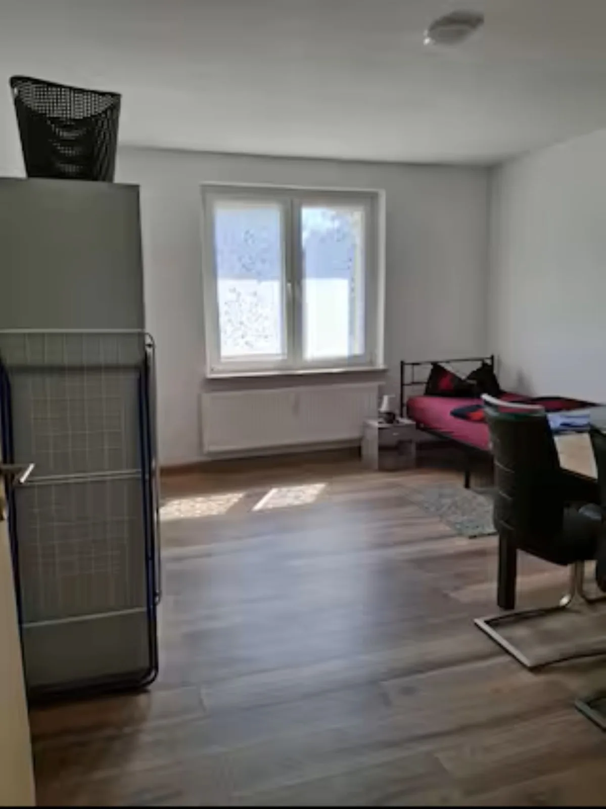 Schöne Vollausgestattete Monteurs- Gästewohnung nähe Raffinerie Leuna und Geiseltalsee / 0303